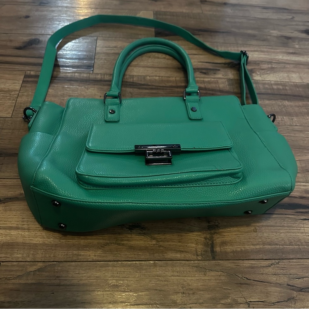 Damsel in Defense Kelly Green Leather Handbag - Picture 2 of 12